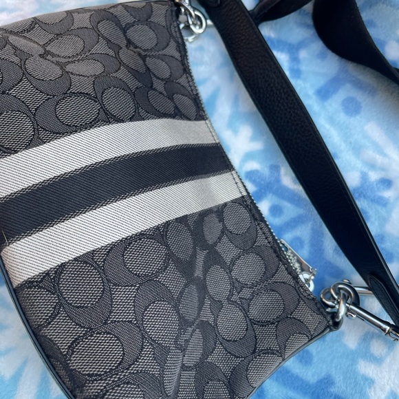 Coach Dempsey monogram bag - Picture 6 of 8